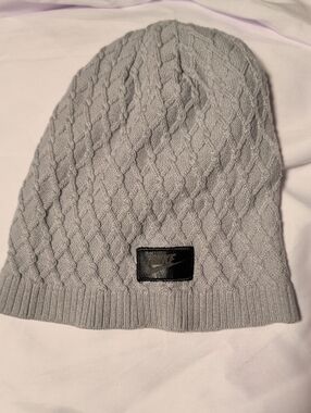 Nike Gray Cable Knit Beanie with Black Logo Patch